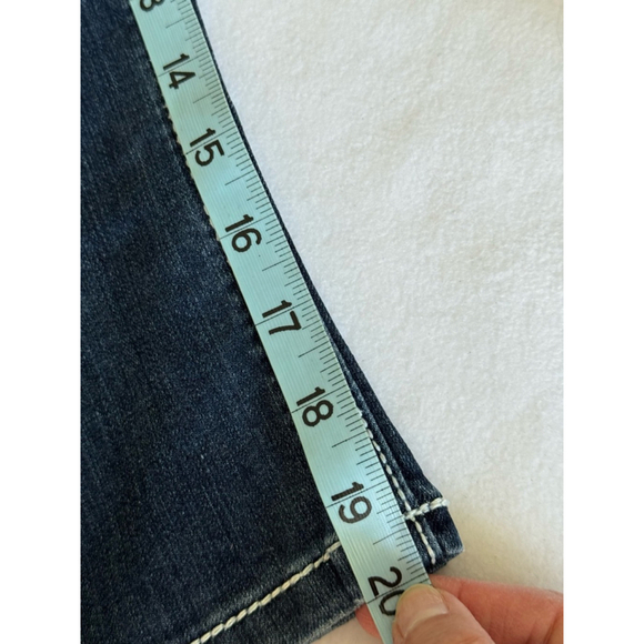 Women's BKE Denim Culture Capri Jeans Size 31 dark Blue faded wash - Picture 10 of 10